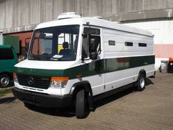 Mercedes Vario Gefangenentransporter ausgebaut Mercedes Vario Gefangenentransporter ausgebaut